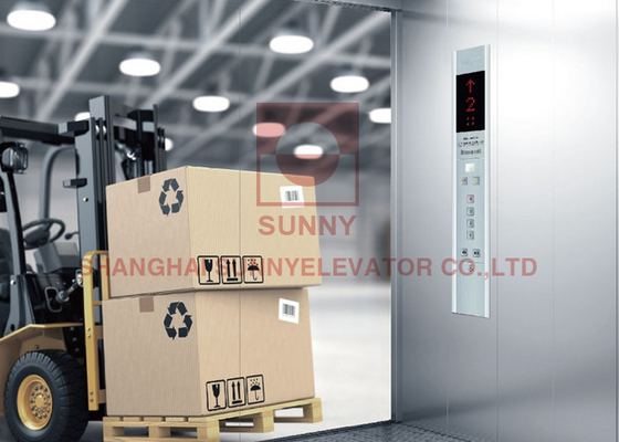 ลิฟต์บรรทุกสินค้าเหล็กทาสีความจุ 5,000 กิโลกรัมพร้อมระบบควบคุมลิฟต์ VVVF
