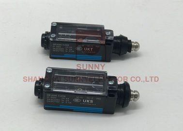 ป้องกันกระเป๋าเกรด IP65 เครื่องสลับลิฟท์ Ukt / Uks ส่วนประกอบของลิฟท์ผู้โดยสาร